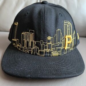 RARE! Pittsburgh Pirates & Steelers youth  6 3/4 fitted New Era Black/Yellow